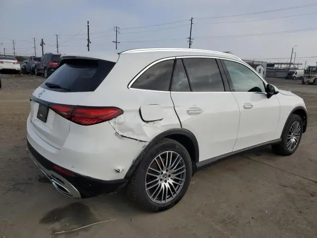 2025 MERCEDES-BENZ GLC 300  