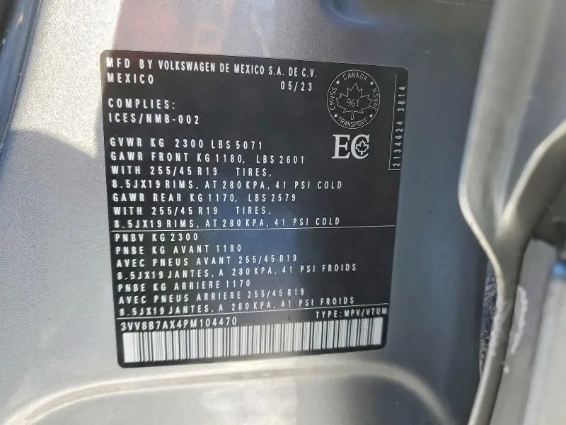 2023 VOLKSWAGEN TIGUAN SE R-LINE BLACK  