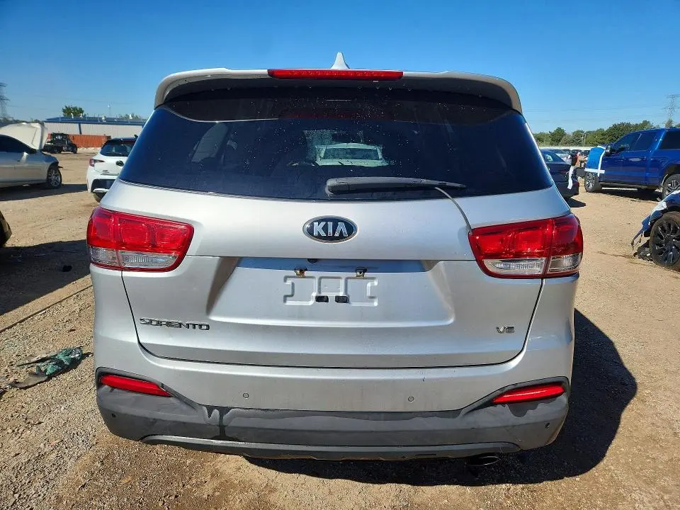 2016 KIA SORENTO LX V6  