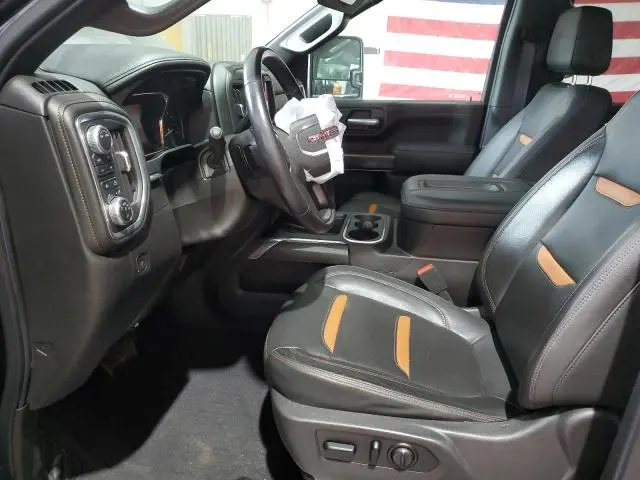 2021 GMC SIERRA K2500 AT4  