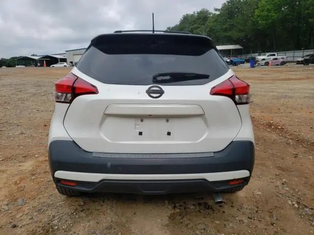 2018 NISSAN KICKS S  