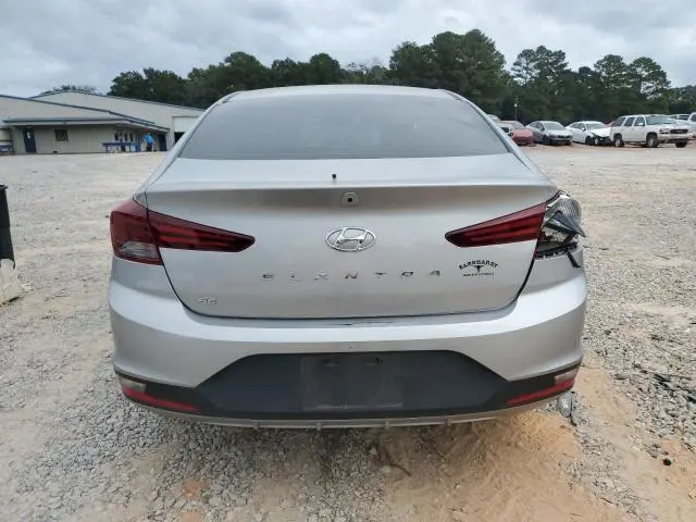 2020 HYUNDAI ELANTRA SE  
