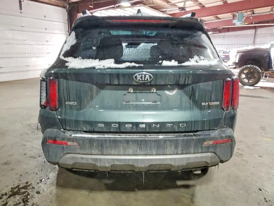 2021 KIA SORENTO   