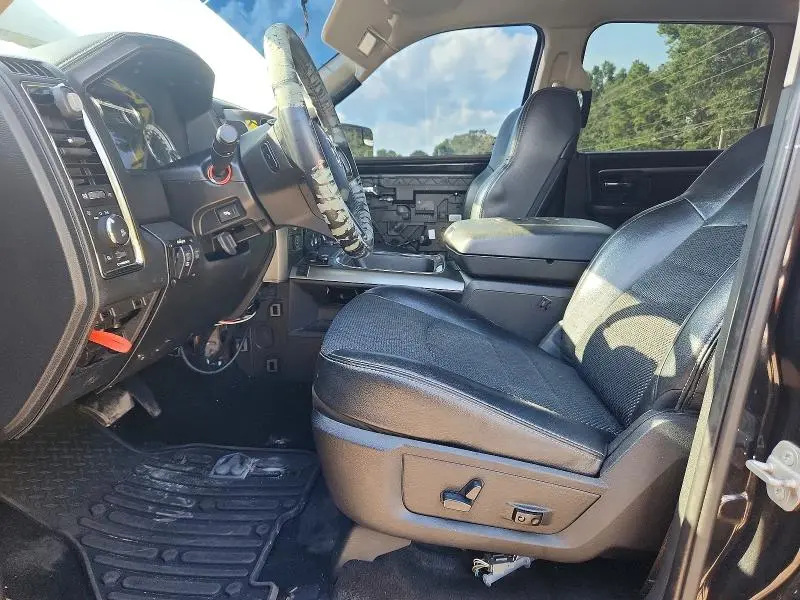2016 RAM 1500 SPORT  