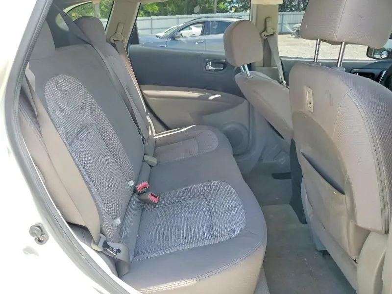 2010 NISSAN ROGUE SL  