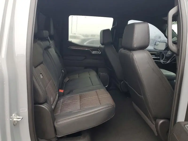 2024 CHEVROLET SILVERADO K1500 LT TRAIL BOSS  