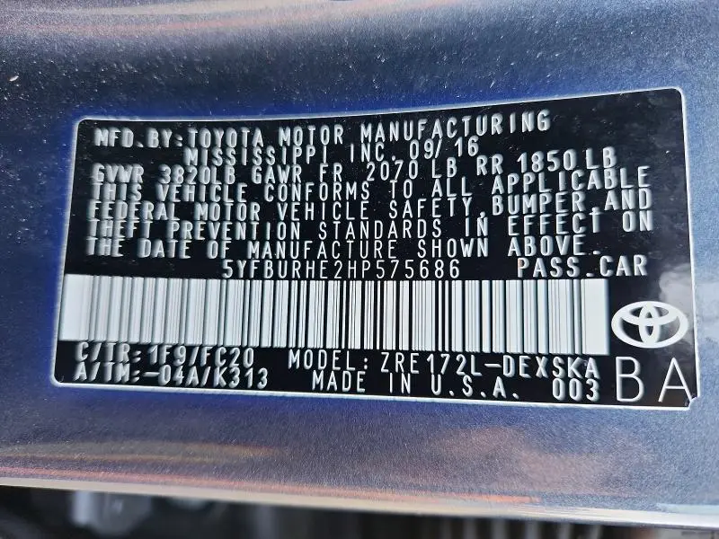 2017 TOYOTA COROLLA SE  