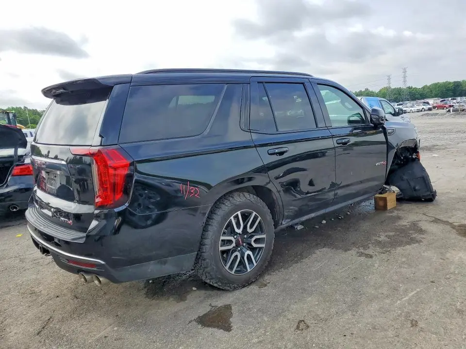 2024 GMC YUKON   