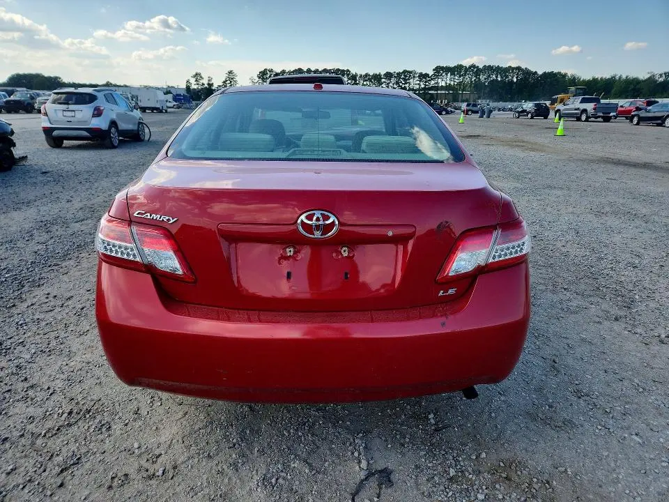 2010 TOYOTA CAMRY LE  