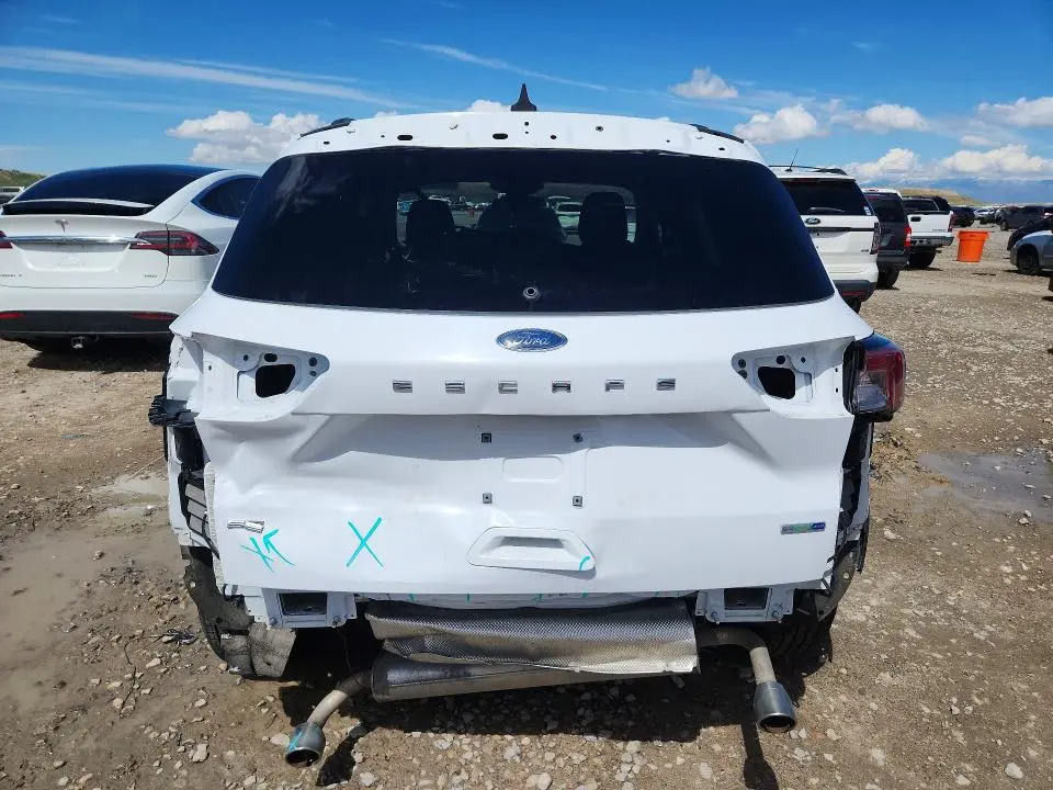2020 FORD ESCAPE SE  