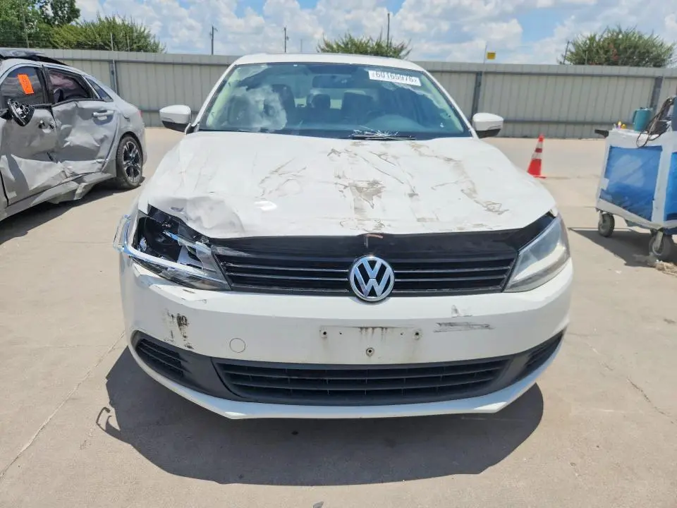 2012 VOLKSWAGEN JETTA SE  