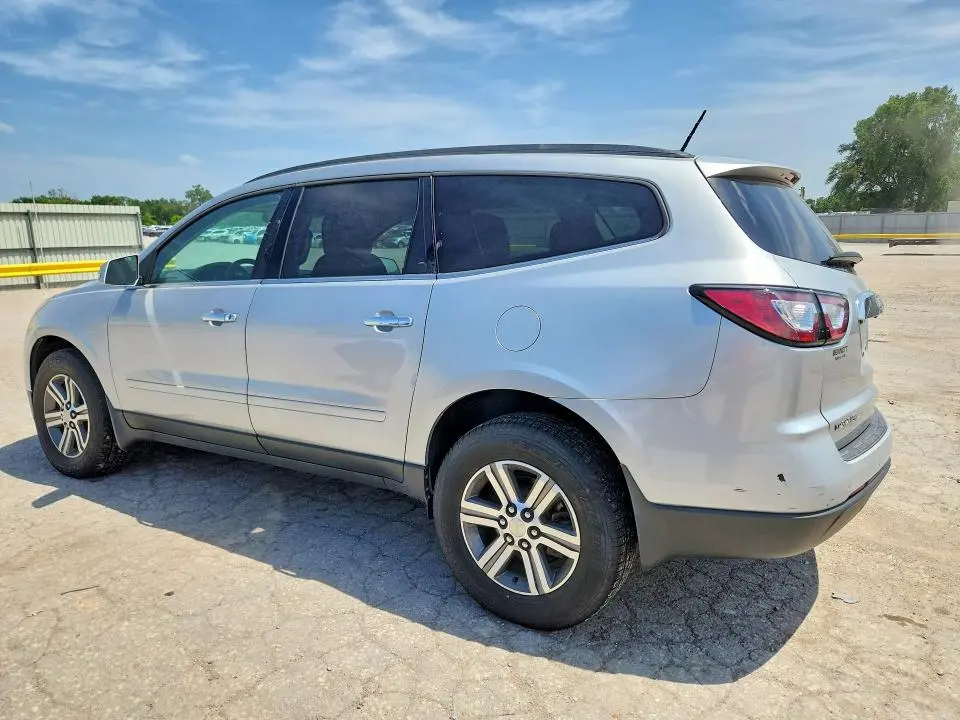 2017 CHEVROLET TRAVERSE LT  