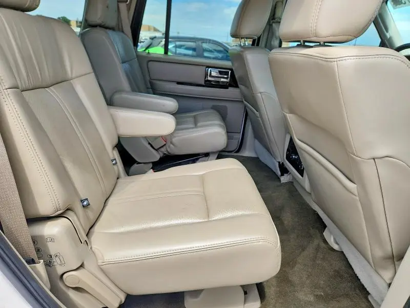2017 LINCOLN NAVIGATOR SELECT  
