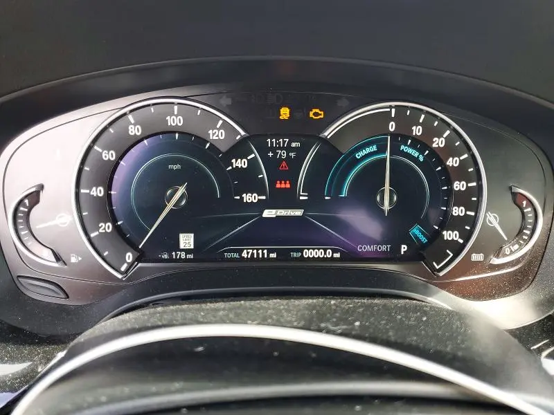 2019 BMW 530E   