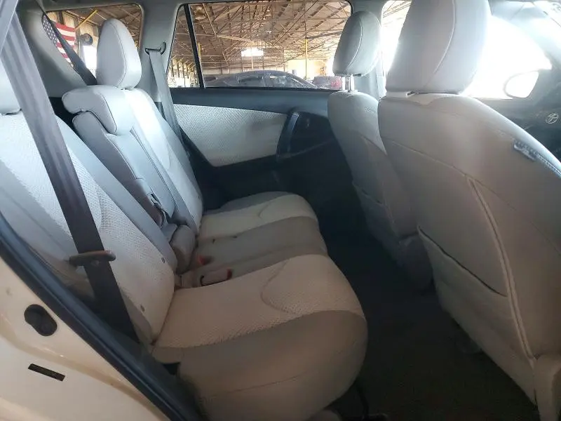 2013 TOYOTA RAV4 EV BASE  