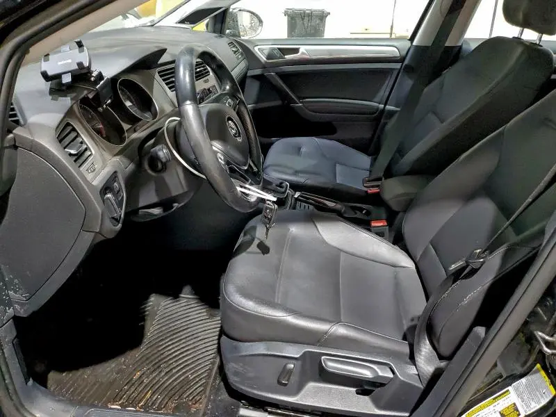 2015 VOLKSWAGEN GOLF   