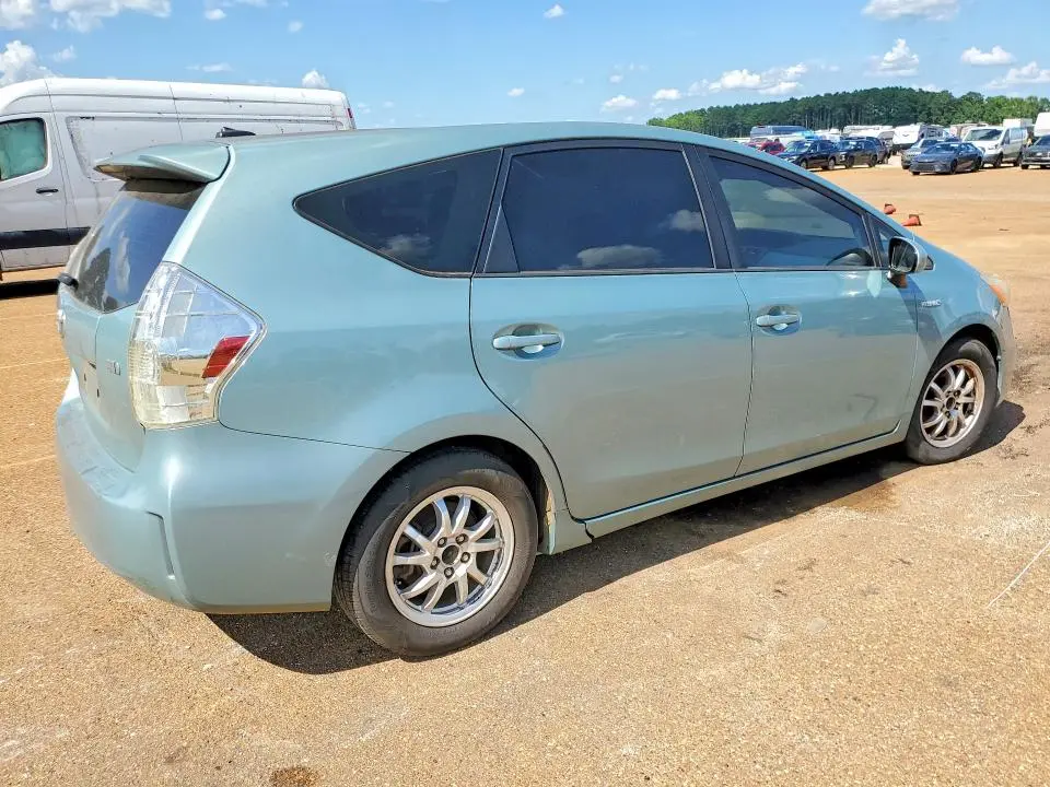 2014 TOYOTA PRIUS V THREE  