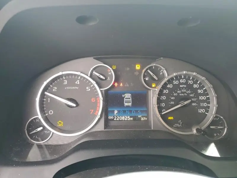 2015 TOYOTA TUNDRA CREWMAX SR5  