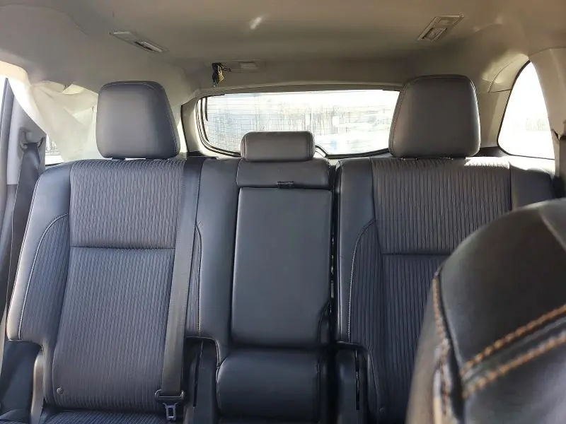 2014 TOYOTA HIGHLANDER LE  