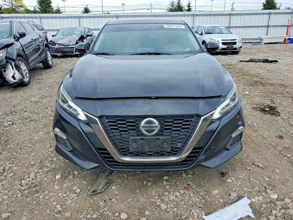 2020 NISSAN ALTIMA SR  