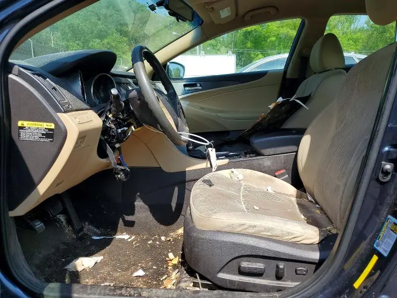 2013 HYUNDAI SONATA GLS  