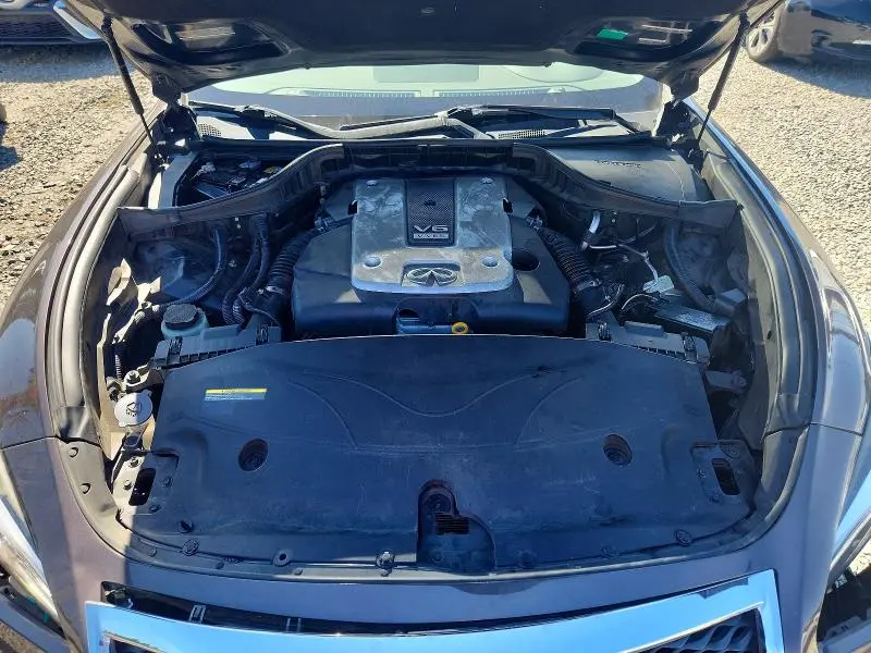 2018 INFINITI Q70 3.7 LUXE  