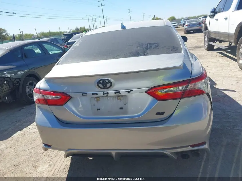 2019 TOYOTA CAMRY SE