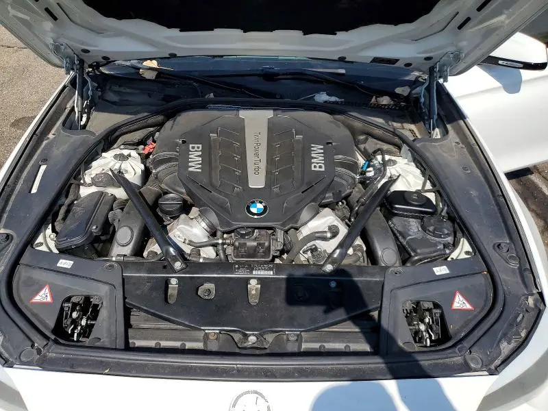 2012 BMW 550 XI  