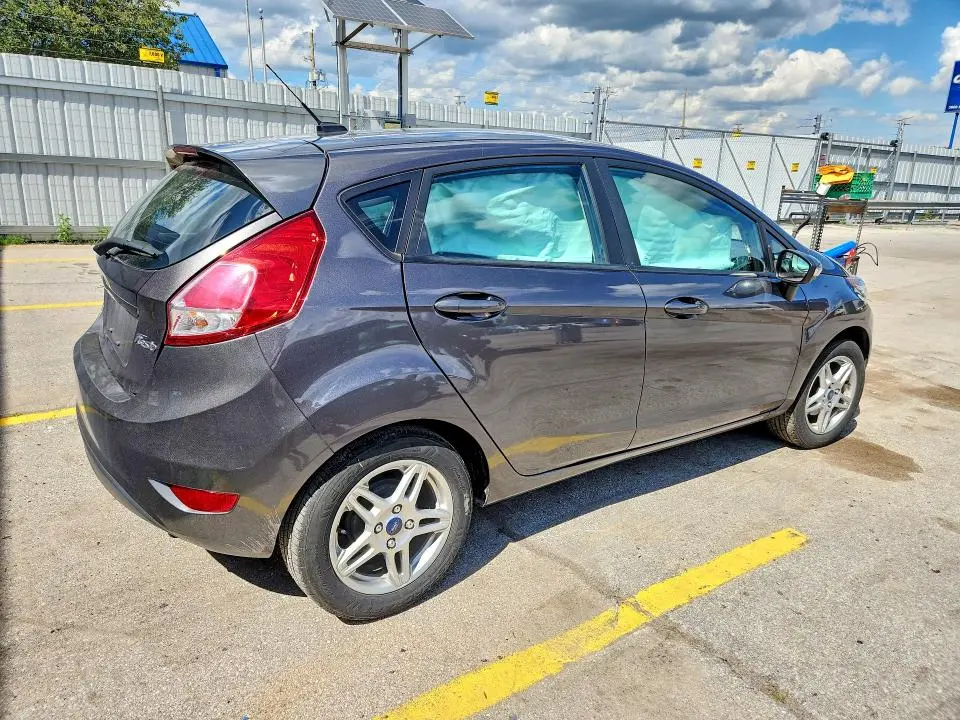 2017 FORD FIESTA SE  
