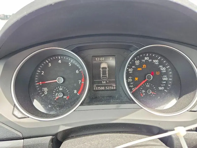 2018 VOLKSWAGEN JETTA SE  