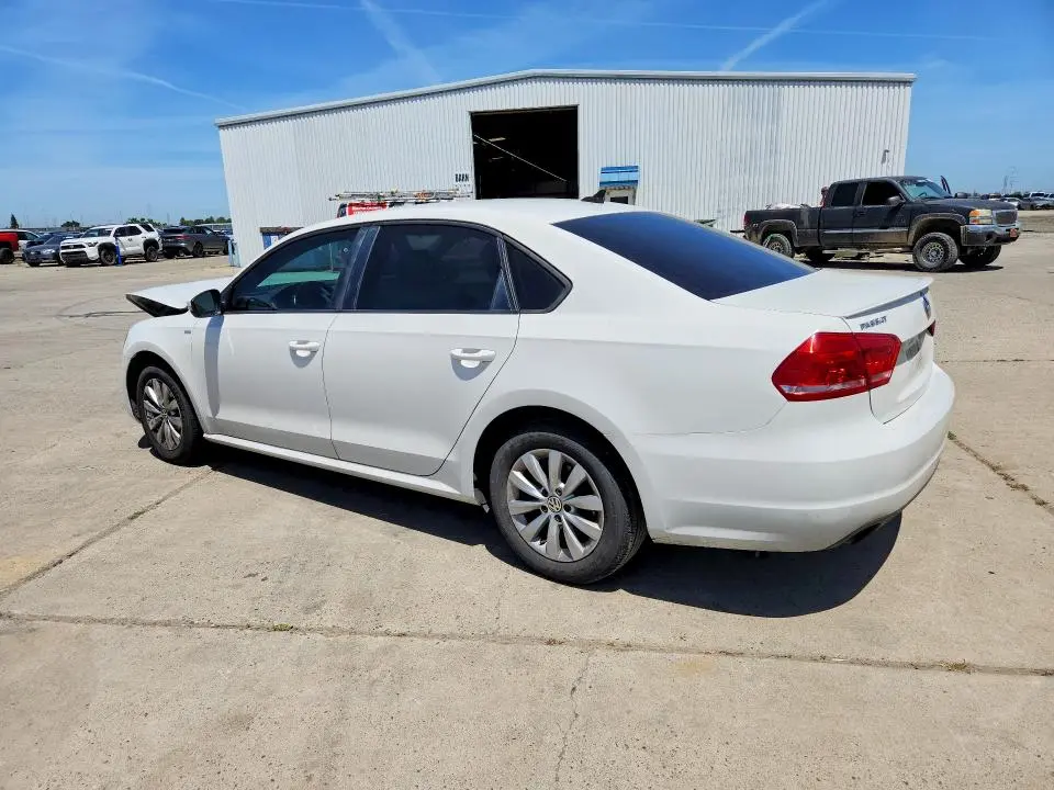 2014 VOLKSWAGEN PASSAT S  