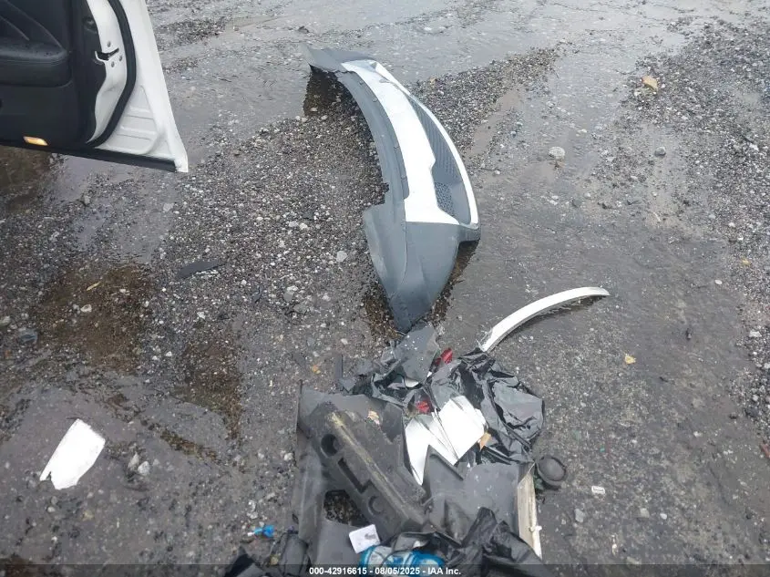 2017 INFINITI Q50 2.0T BASE