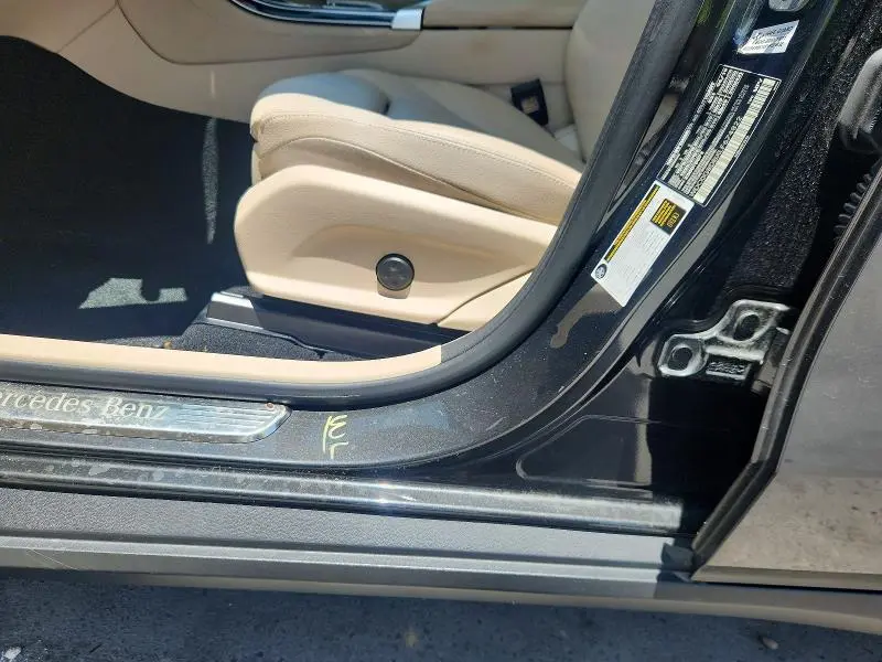 2020 MERCEDES-BENZ GLC 300  