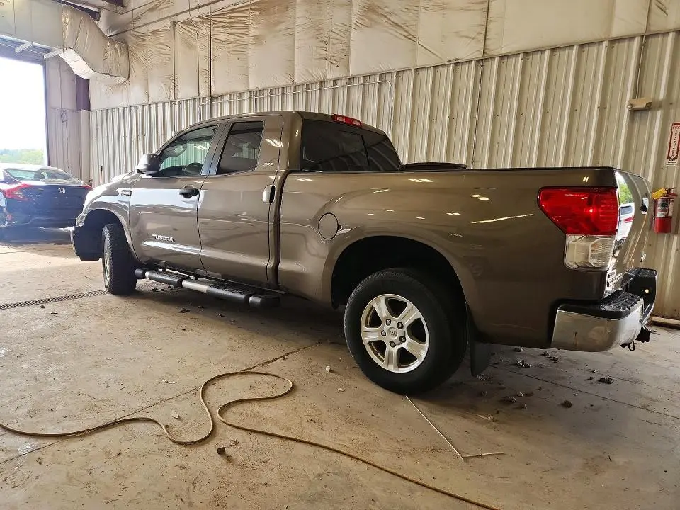 2011 TOYOTA TUNDRA DOUBLE CAB SR5  