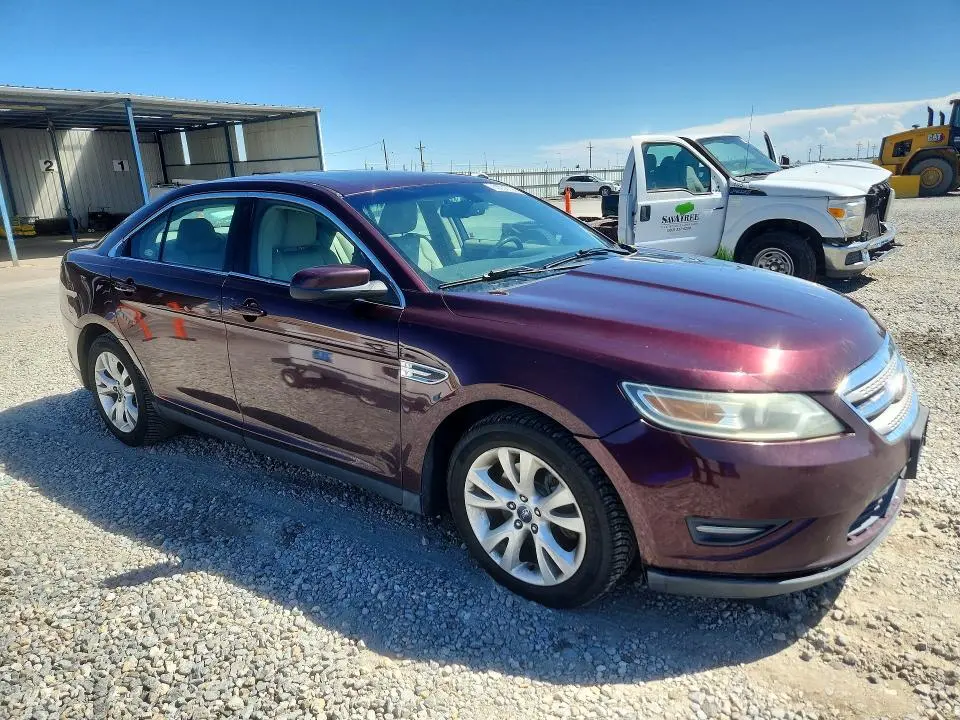 2011 FORD TAURUS SEL  
