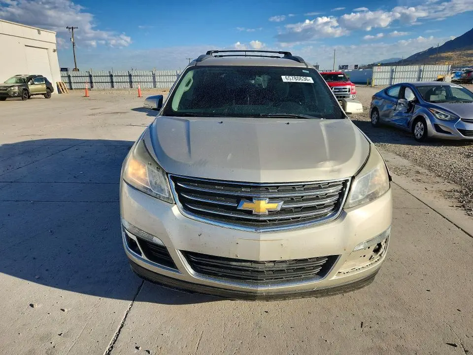 2015 CHEVROLET TRAVERSE LT  