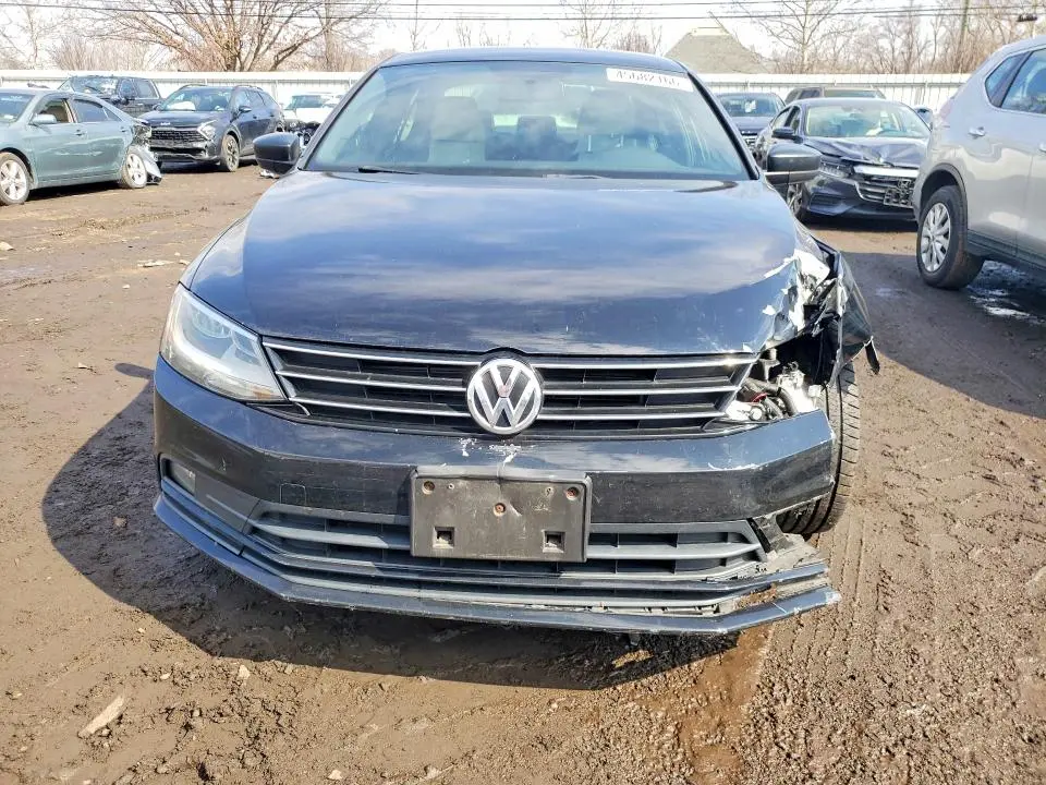 2016 VOLKSWAGEN JETTA SPORT  