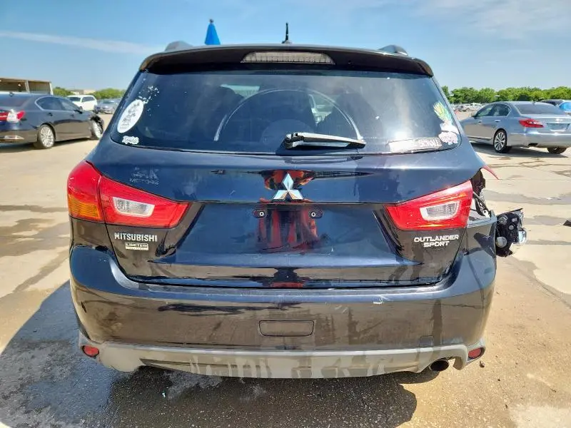 2013 MITSUBISHI OUTLANDER SPORT LE  