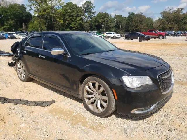 2019 CHRYSLER 300 LIMITED  