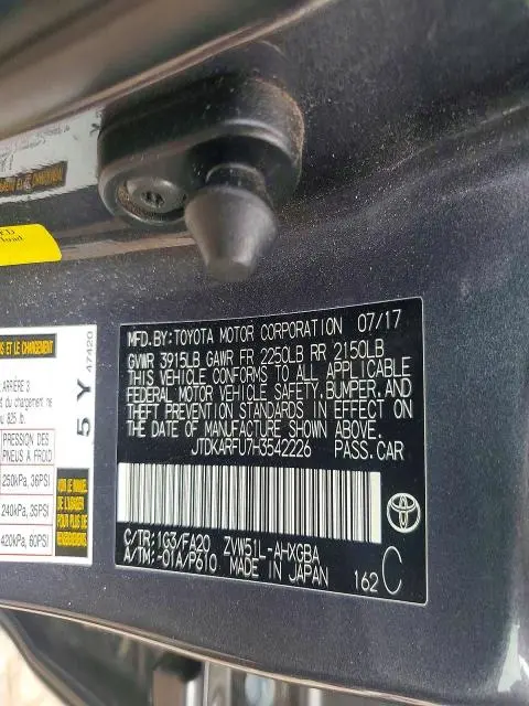 2017 TOYOTA PRIUS THREE  