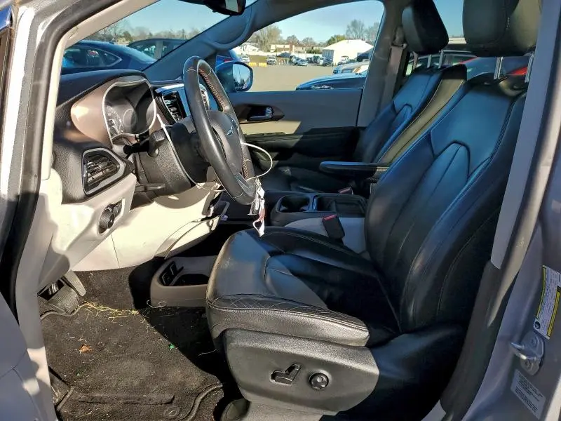 2017 CHRYSLER PACIFICA TOURING L  