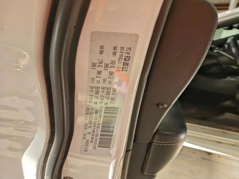 2016 DODGE DURANGO SXT  