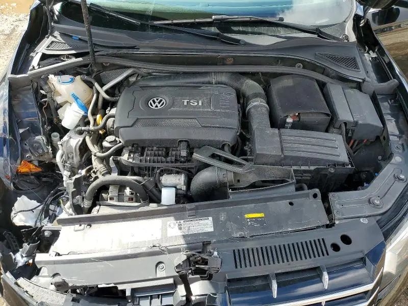 2015 VOLKSWAGEN PASSAT S  