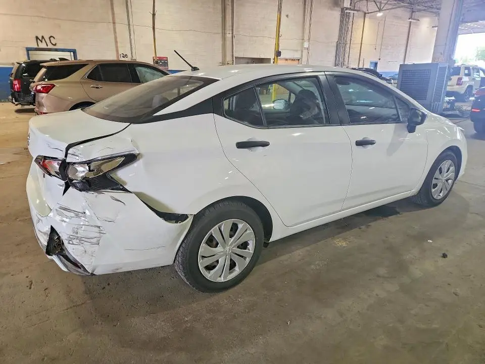 2021 NISSAN VERSA S  