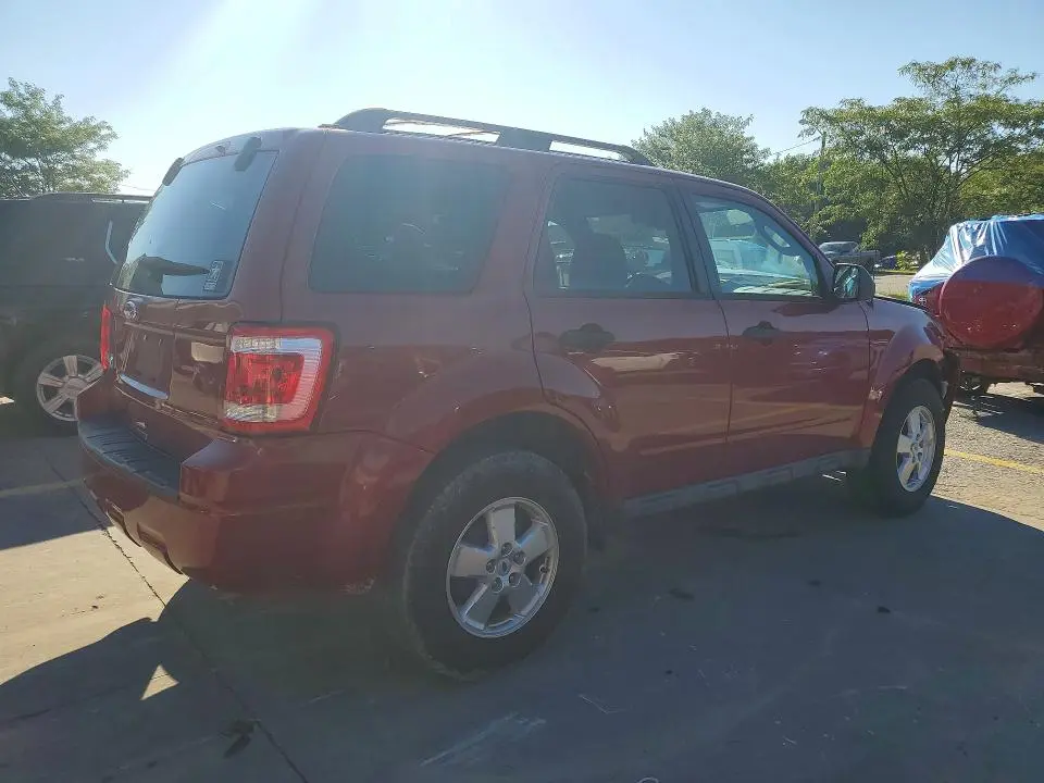 2010 FORD ESCAPE XLT  