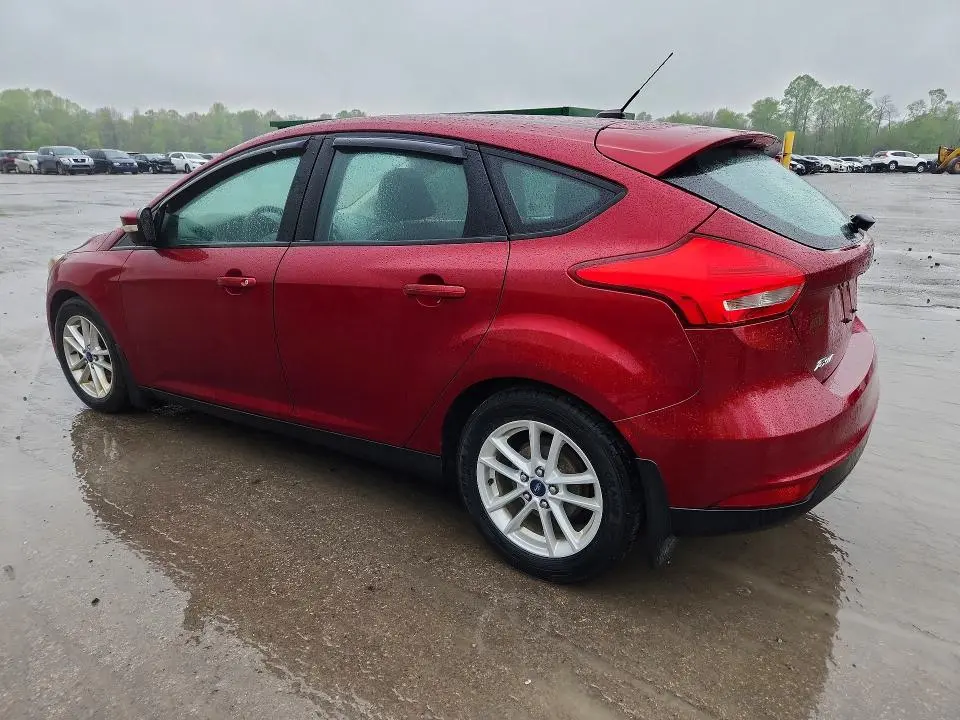 2015 FORD FOCUS SE  