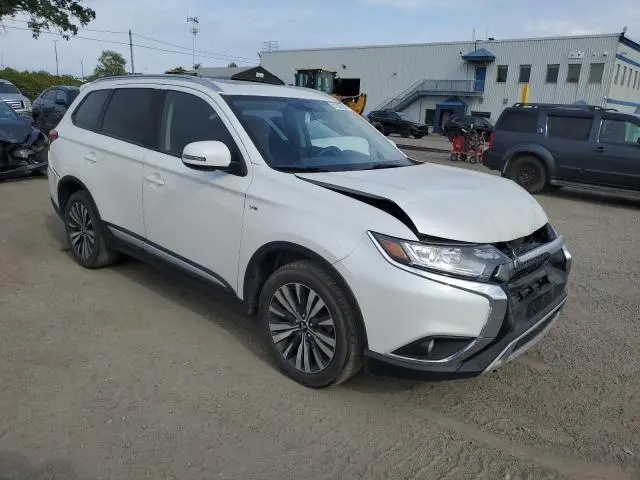 2020 MITSUBISHI OUTLANDER SE  