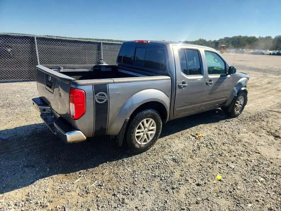 2017 NISSAN FRONTIER SV  