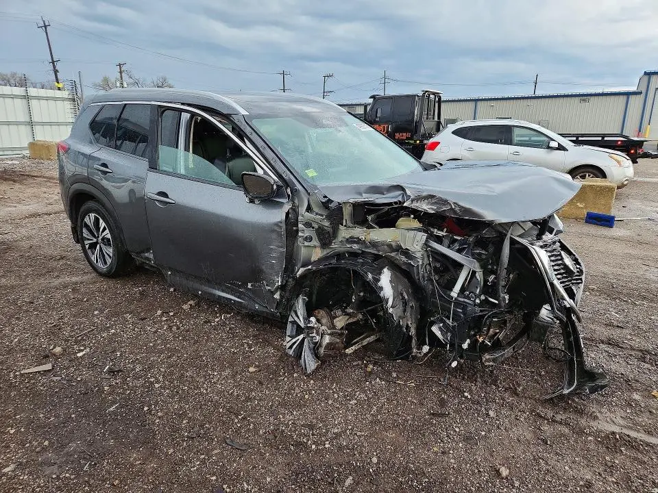 2021 NISSAN ROGUE SV  
