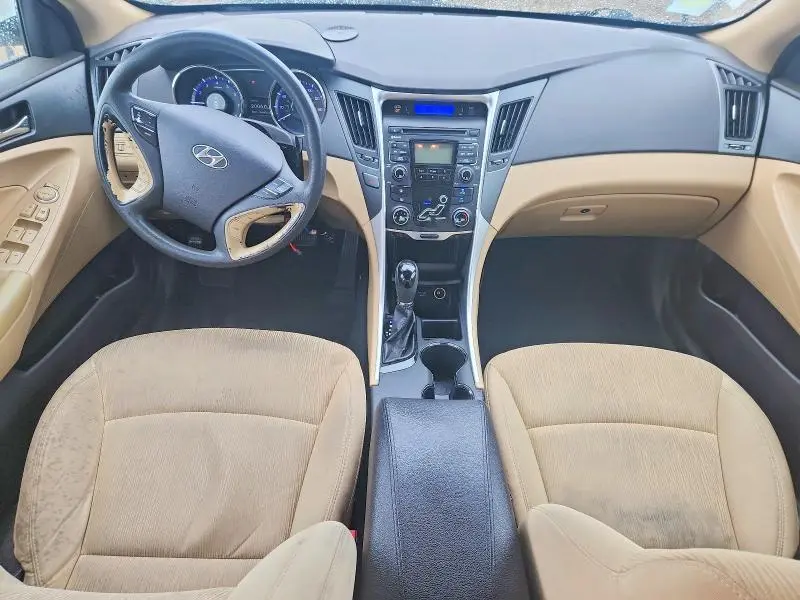 2011 HYUNDAI SONATA GLS  